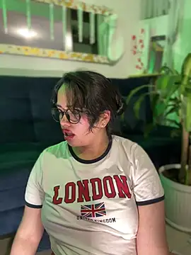 Snapshot of andra_rose chatting on 12-09-24, 10:52 andra rose online show from 12-09-24, 10:52