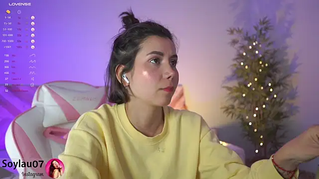 Snapshot of imjess01 chatting on 12-15-24, 01:57 imjess01 online show from 12-15-24, 01:57