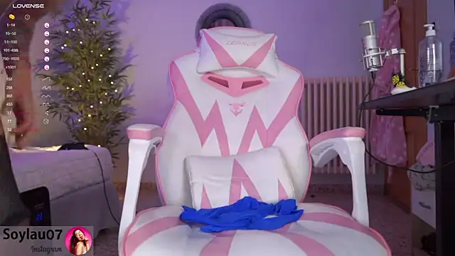 Snapshot of imjess01 chatting on 12-22-24, 06:28 imjess01 online show from 12-22-24, 06:28