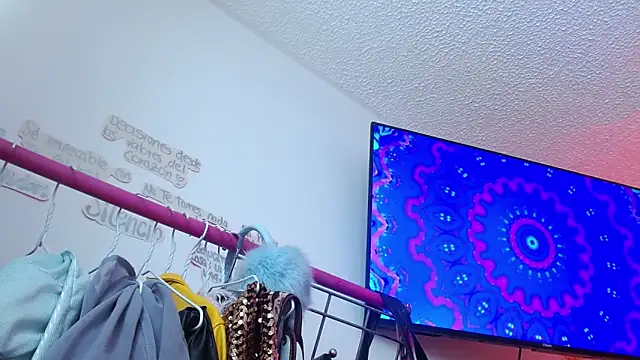 alisseallie online show from 02-14-26, 04:37