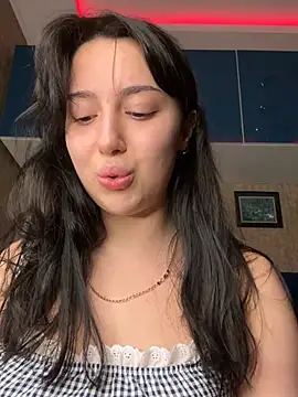 Tasty Nora online show from 04-17-26, 06:44