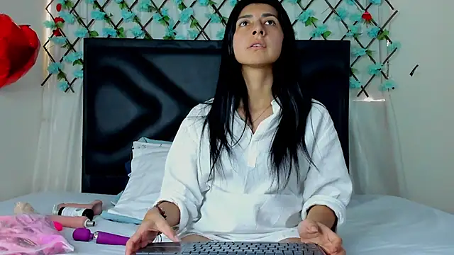 EmmaWilliamss online show from 02-23-25, 06:01