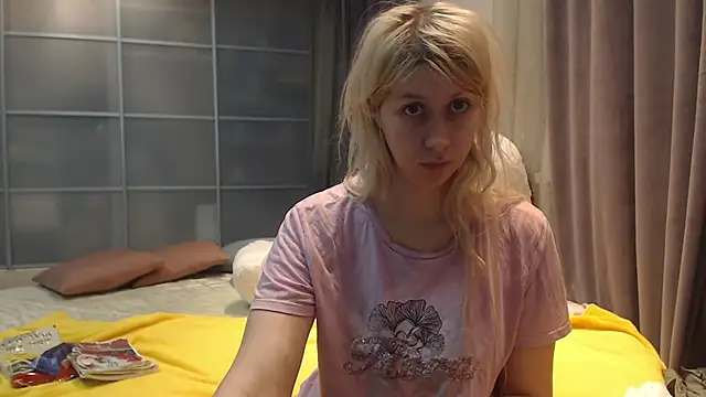 KyliePag online show from 02-16-25, 06:21