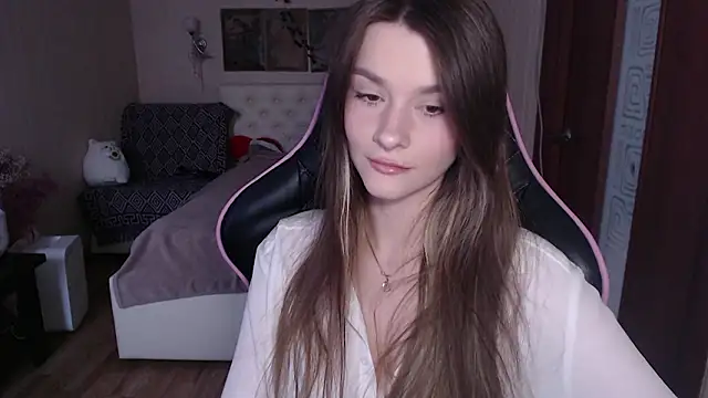 Snapshot of jeann_elsaa chatting on 03-13-26, 03:35 jeann elsaa online show from 03-13-26, 03:35