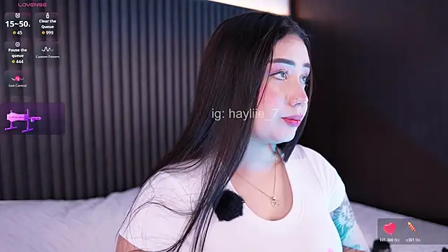 Snapshot of haylie_ chatting on 06-23-26, 05:16 haylie online show from 06-23-26, 05:16
