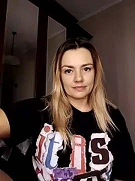 Snapshot of KrissSexi chatting on 10-24-25, 05:53 KrissSexi online show from 10-24-25, 05:53