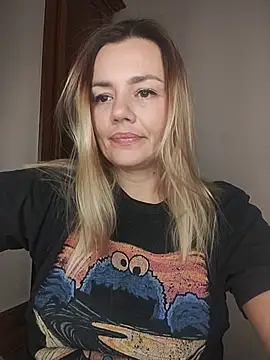 Snapshot of KrissSexi chatting on 11-01-25, 07:05 KrissSexi online show from 11-01-25, 07:05