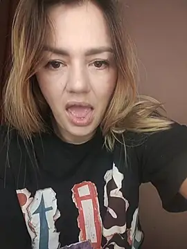 Snapshot of KrissSexi chatting on 11-16-25, 06:52 KrissSexi online show from 11-16-25, 06:52