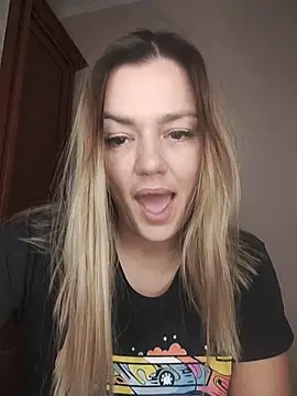 Snapshot of KrissSexi chatting on 11-30-25, 08:51 KrissSexi online show from 11-30-25, 08:51