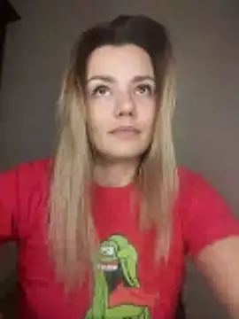 Snapshot of KrissSexi chatting on 12-14-25, 08:13 KrissSexi online show from 12-14-25, 08:13