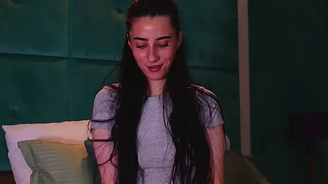 Snapshot of AmeliaJune chatting on 06-21-26, 10:01 AmeliaJune online show from 06-21-26, 10:01