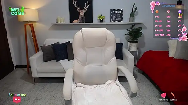 Bianca     online show from 10-18-25, 10:43