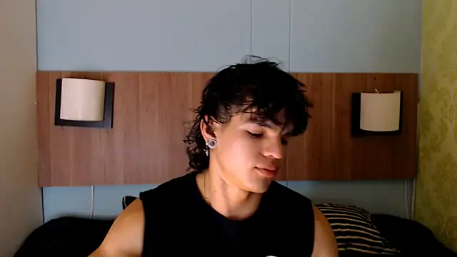 AlbertBernal69 online show from 02-22-25, 12:27