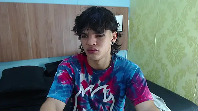 AlbertBernal69 online show from 03-01-25, 02:37