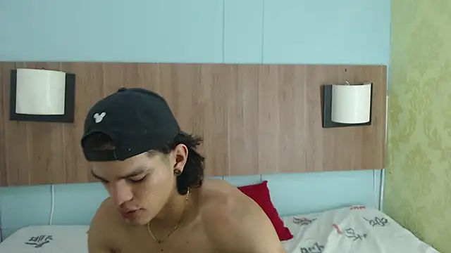 AlbertBernal69 online show from 03-05-25, 05:29