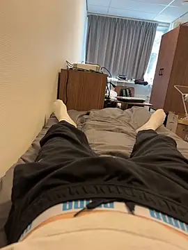 Snapshot of mihaixxx1 chatting on 09-14-25, 01:43 mihaixxx1 online show from 09-14-25, 01:43