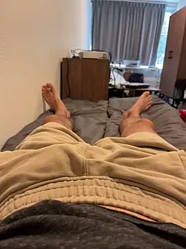 Snapshot of mihaixxx1 chatting on 09-19-25, 01:34 mihaixxx1 online show from 09-19-25, 01:34