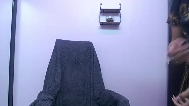 Snapshot of ORIANNA_BODMOD chatting on 02-07-26, 10:57 ORIANNA BODMOD online show from 02-07-26, 10:57