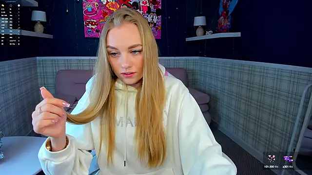 Snapshot of Barbie_Lis chatting on 12-20-24, 11:37 Barbie Lis online show from 12-20-24, 11:37