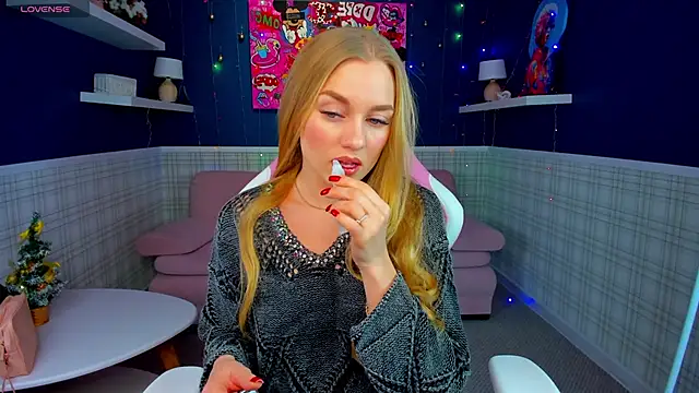 Snapshot of Barbie_Lis chatting on 01-07-25, 01:28 Barbie Lis online show from 01-07-25, 01:28