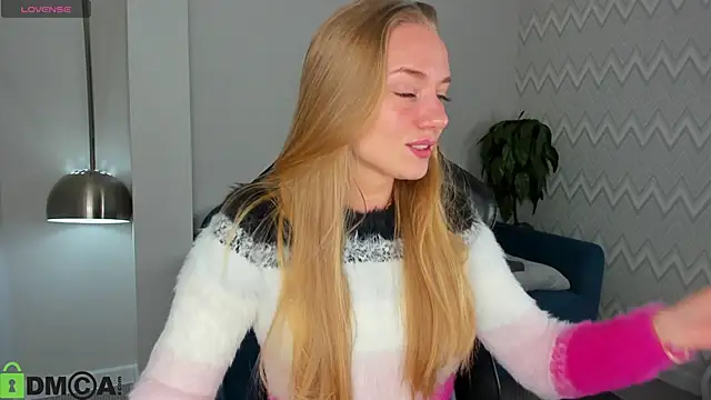 Snapshot of Barbie_Lis chatting on 11-06-25, 12:55 Barbie Lis online show from 11-06-25, 12:55