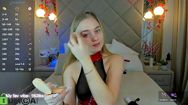 Snapshot of Barbie_Lis chatting on 11-28-25, 01:08 Barbie Lis online show from 11-28-25, 01:08