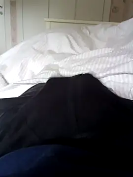 Snapshot of sergigomez chatting on 03-21-25, 02:40 sergigomez online show from 03-21-25, 02:40