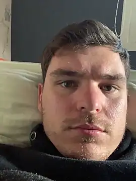 Snapshot of sergigomez chatting on 11-26-25, 04:08 sergigomez online show from 11-26-25, 04:08