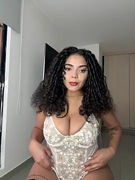 Mariecurl online show from 04-05-26, 07:44