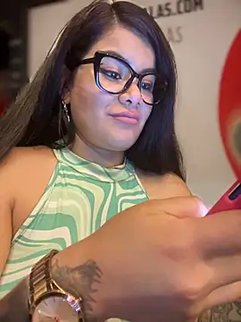 Insane Issa online show from 02-20-25, 01:57