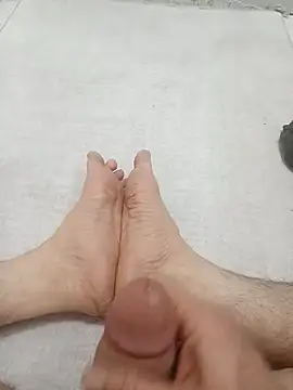 Snapshot of Hardapple01 chatting on 02-28-25, 09:15 Hardapple01 online show from 02-28-25, 09:15