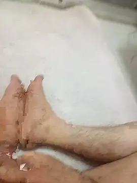 Snapshot of Hardapple01 chatting on 03-15-26, 09:21 Hardapple01 online show from 03-15-26, 09:21