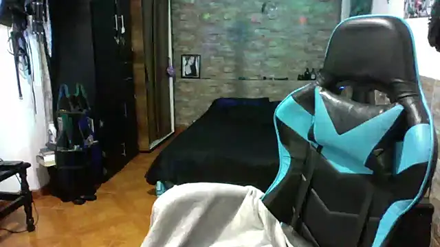 AngelaQueen  online show from 09-08-25, 04:39