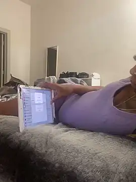 Snapshot of SlimBeenBadd1981 chatting on 02-24-25, 07:09 SlimBeenBadd1981 online show from 02-24-25, 07:09