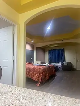 Snapshot of SlimBeenBadd1981 chatting on 02-26-25, 07:53 SlimBeenBadd1981 online show from 02-26-25, 07:53