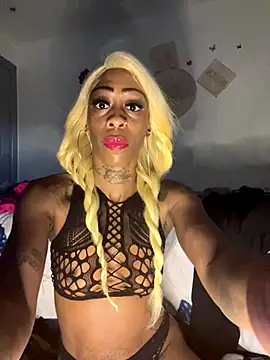 Snapshot of SlimBeenBadd1981 chatting on 10-22-25, 11:26 SlimBeenBadd1981 online show from 10-22-25, 11:26