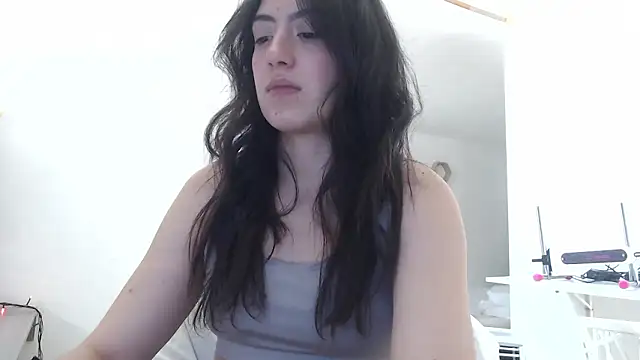 Snapshot of MIYESSI chatting on 01-17-26, 09:18 MIYESSI online show from 01-17-26, 09:18