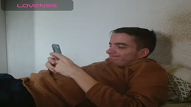 Tombgy07 online show from 11-14-25, 02:16