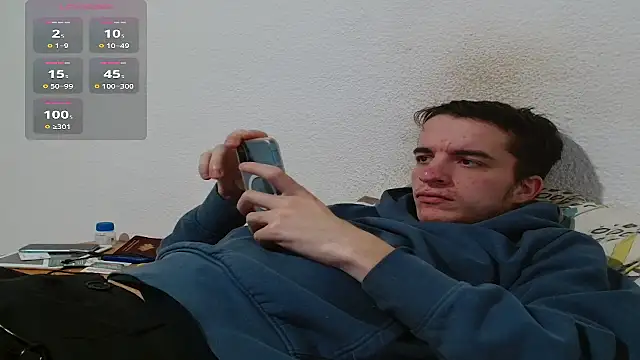 Snapshot of Tombgy07 chatting on 01-13-26, 08:14 Tombgy07 online show from 01-13-26, 08:14