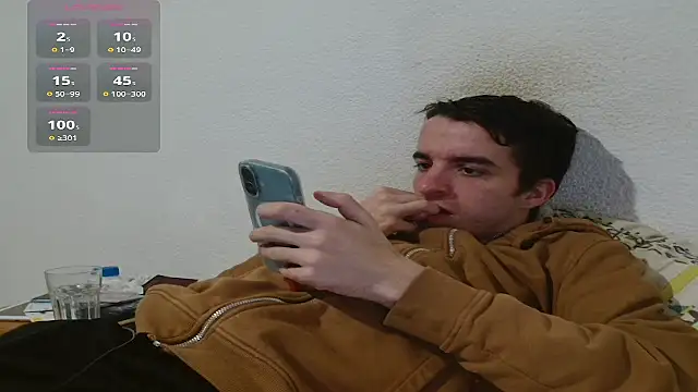 Snapshot of Tombgy07 chatting on 02-02-26, 08:18 Tombgy07 online show from 02-02-26, 08:18