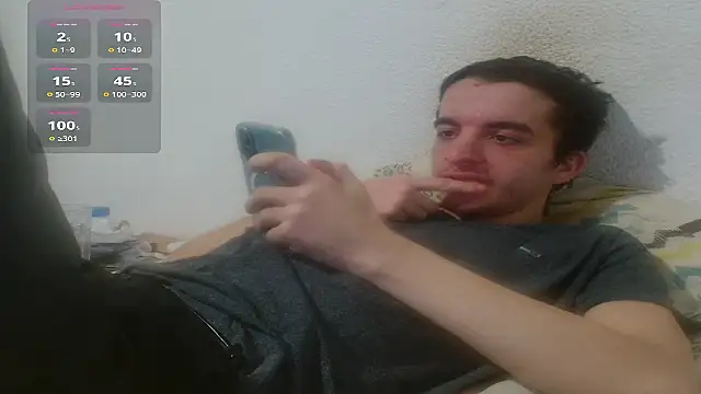 Snapshot of Tombgy07 chatting on 02-07-26, 09:18 Tombgy07 online show from 02-07-26, 09:18