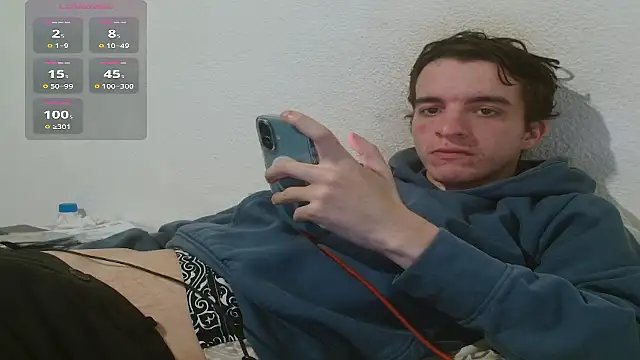 Snapshot of Tombgy07 chatting on 03-06-26, 07:32 Tombgy07 online show from 03-06-26, 07:32