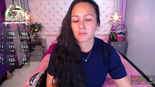 Snapshot of Georgina-Musk chatting on 12-13-24, 07:43 Georgina-Musk online show from 12-13-24, 07:43