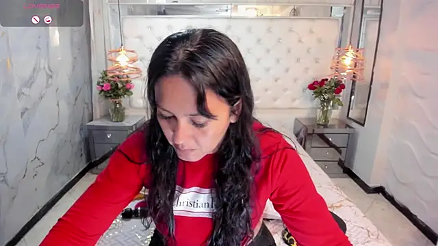 Snapshot of Georgina-Musk chatting on 02-17-25, 07:53 Georgina-Musk online show from 02-17-25, 07:53