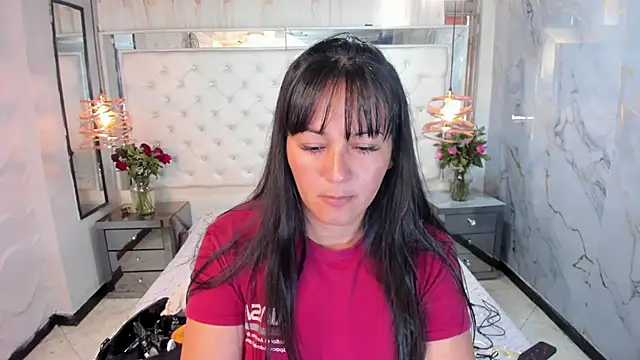 Snapshot of Georgina-Musk chatting on 02-20-25, 08:03 Georgina-Musk online show from 02-20-25, 08:03
