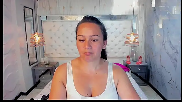 Snapshot of Georgina-Musk chatting on 03-13-25, 08:00 Georgina-Musk online show from 03-13-25, 08:00