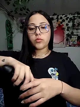 Snapshot of persefone_core chatting on 03-08-25, 02:23 persefone core online show from 03-08-25, 02:23