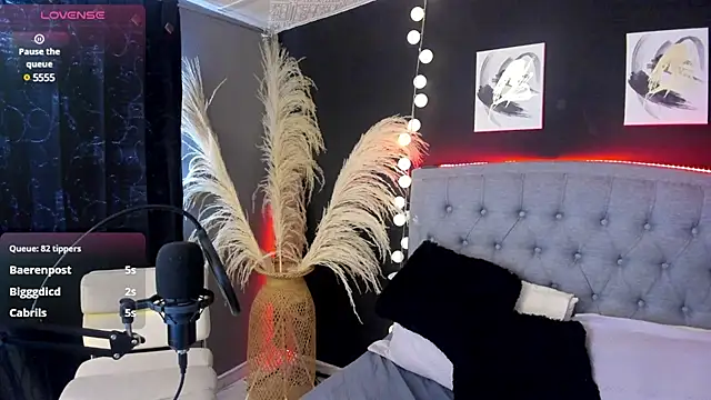 Isabella lt online show from 03-05-25, 08:32