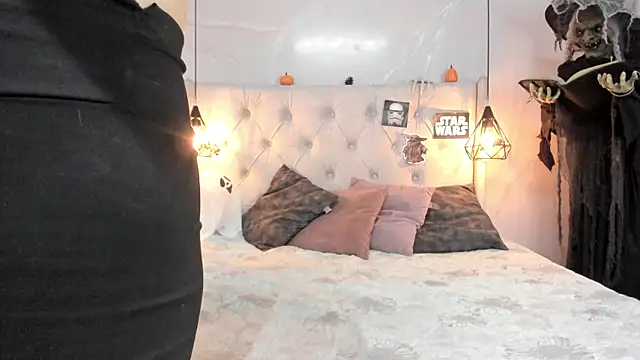 SakuraLee  online show from 10-29-25, 01:35