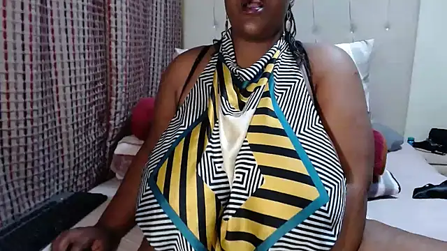 CHOCOLATEDARKBUSTYX online show from 11-23-25, 06:30